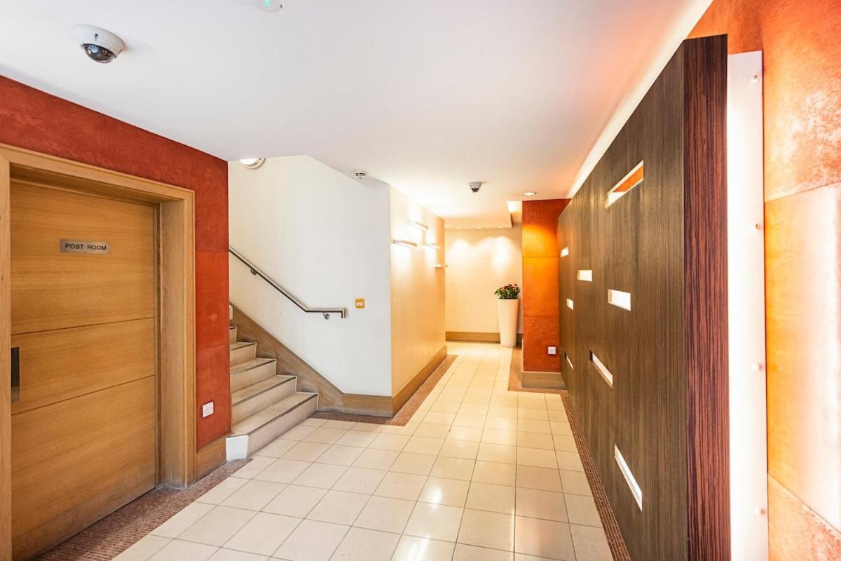 Apartment 2 Bed London